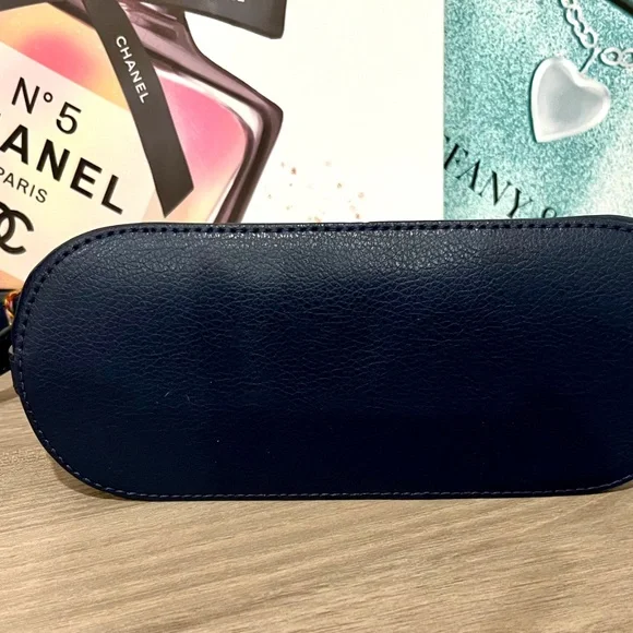 Kate Spade White and Yellow Crossbody Bag - Picture 4 of 7